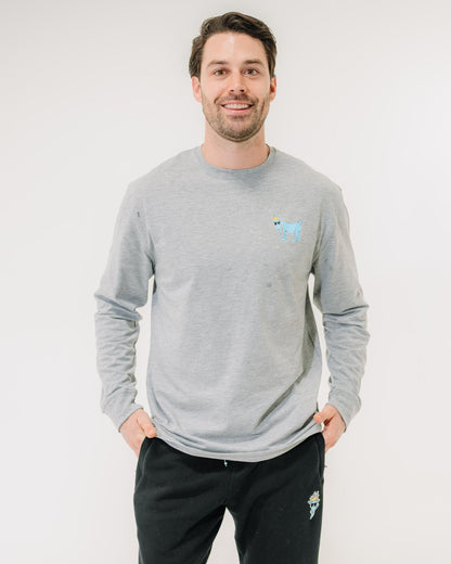 Male model wearing gray OG LST#color_gray