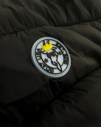 Close up of patch on black Men's Puffer Jacket#color_black