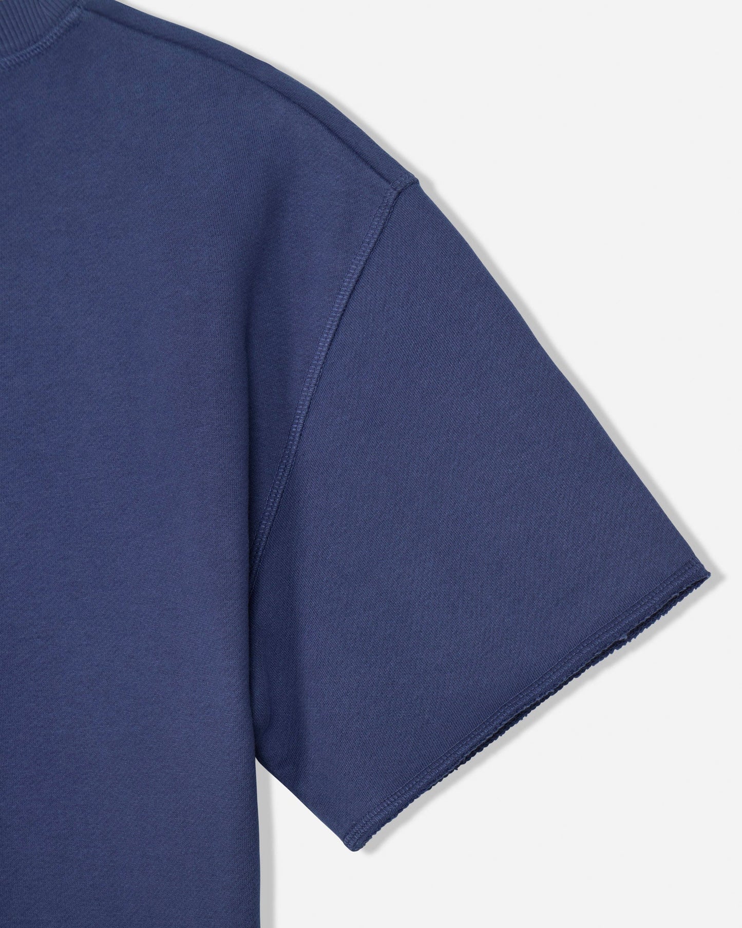 Back shoulder of navy french terry tee#color_navy