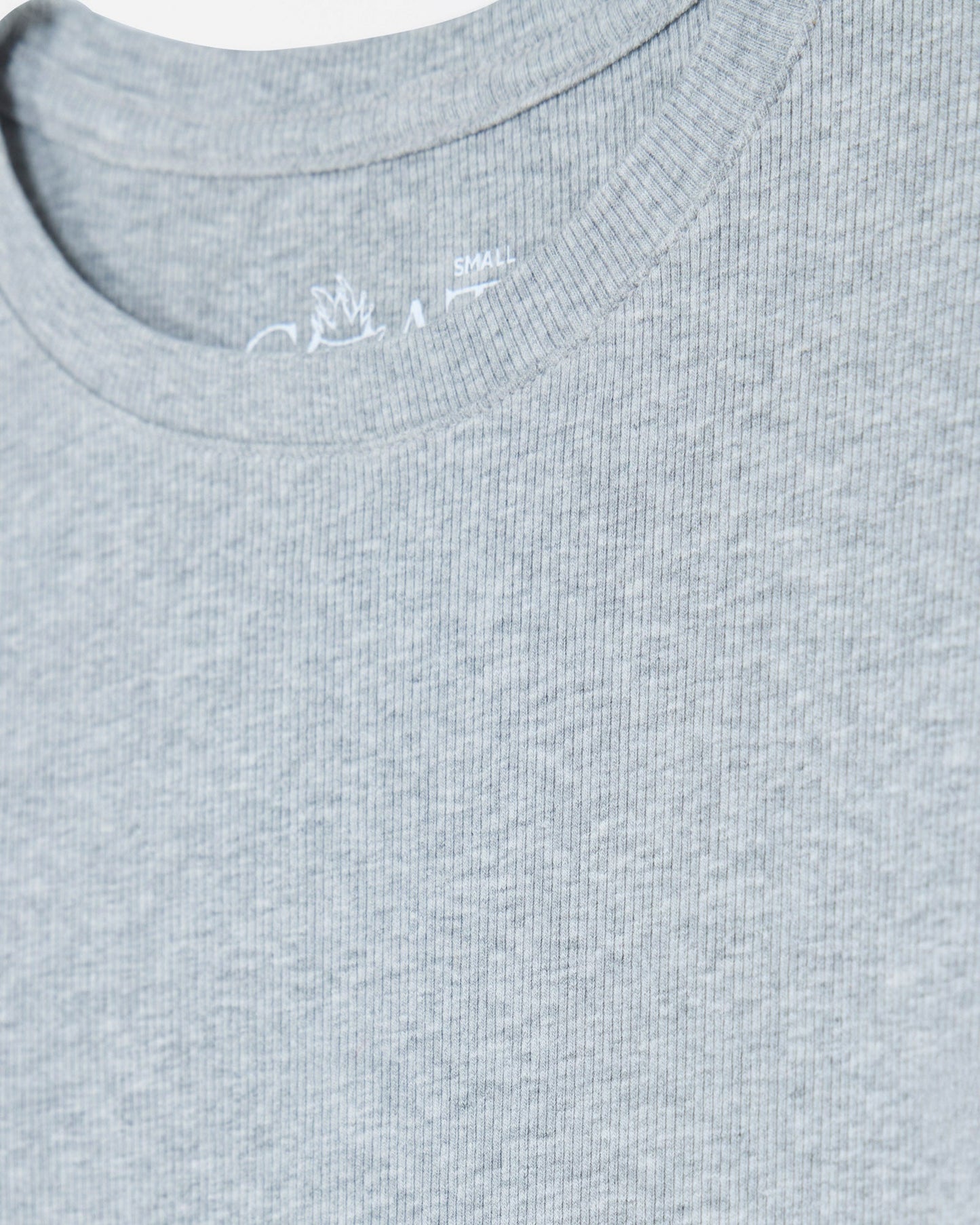 Close-up of gray ribbed tee#color_pale-gray