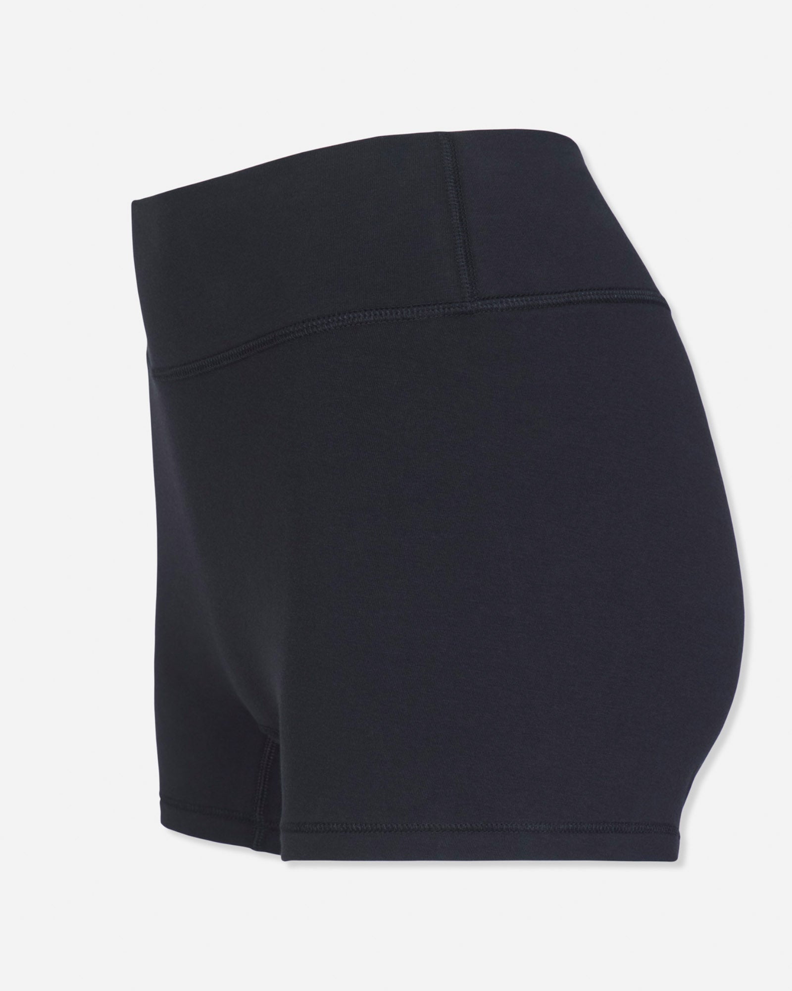 Angled view of black biker shorts#color_black